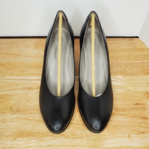 Ecco Black Women's Heels - Picture 4 of 9